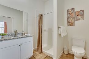 Walkable Downtown Labelle Apt w/ Private Balcony!