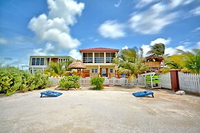 La Perla Azul Beach House