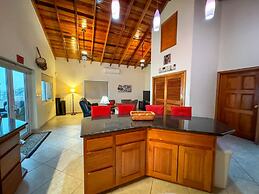 La Perla Azul Beach House