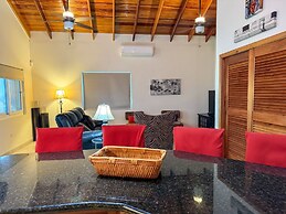 La Perla Azul Beach House