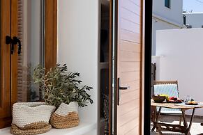 Naxos Boutique Suites