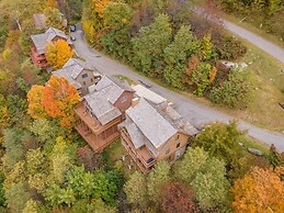 Blue Ridge Mountain Cabin With Stunning Views