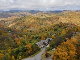Blue Ridge Mountain Cabin With Stunning Views