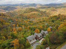 Blue Ridge Mountain Cabin With Stunning Views