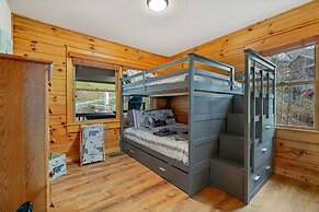 Blue Ridge Mountain Cabin With Stunning Views