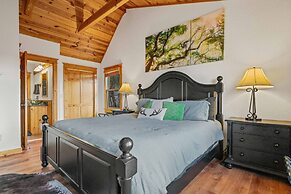 Blue Ridge Mountain Cabin With Stunning Views