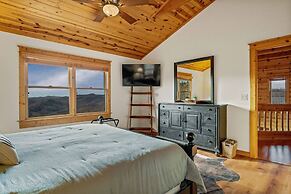 Blue Ridge Mountain Cabin With Stunning Views