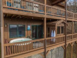 Blue Ridge Mountain Cabin With Stunning Views