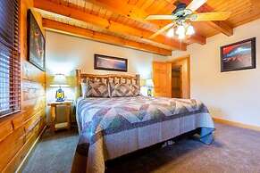 Pigeon Forge Cabin Game Room Dog Friendly Hot Tub
