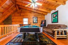 Pigeon Forge Cabin Game Room Dog Friendly Hot Tub