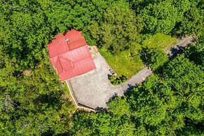 Dog Friendly Secluded Cabin W Hot-tub Sleeps 12