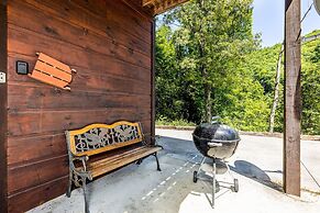 Dog Friendly Secluded Cabin W Hot-tub Sleeps 12