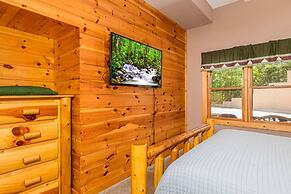 Dog Friendly Secluded Cabin W Hot-tub Sleeps 12