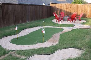Spacious Home w Putting Green -for Extended Stays