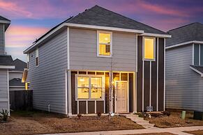 Spacious Fort Worth House Ideal for Relocations