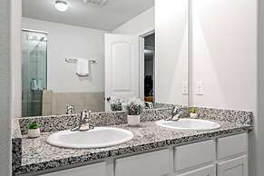 Spacious Fort Worth House Ideal for Relocations