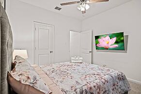 One Level Home Foosball Firepit Quiet Neighborhood