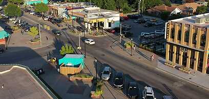 Affordable Downtown Studio With Full Kitchen 32A