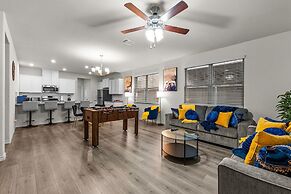 Single-level Home Game Area Ideal for Long Stays