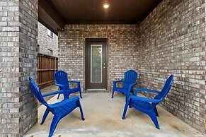 Single-level Home Game Area Ideal for Long Stays