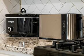 Single-level Home Game Area Ideal for Long Stays