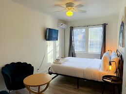 Renovated 2BR Near Paseo With Wifi Smart TV 31B