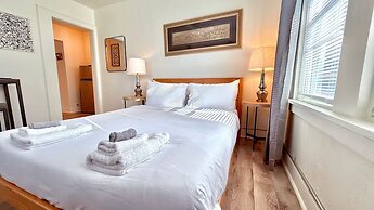 Renovated 2BR Near Paseo With Wifi Smart TV 31B