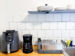 Renovated 2BR Near Paseo With Wifi Smart TV 31B