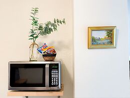 Renovated 2BR Near Paseo With Wifi Smart TV 31B