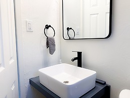 Renovated 2BR Near Paseo With Wifi Smart TV 31B