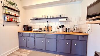 Renovated 2BR Near Paseo With Wifi Smart TV 31B