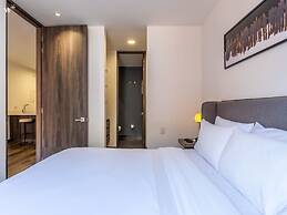 w Luxury 1BR w Great Terrace in Chico