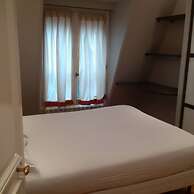 BRIDGESTREET CHAMPS ELYSEES