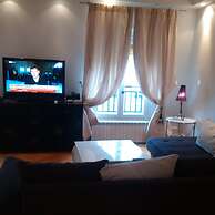 BRIDGESTREET CHAMPS ELYSEES