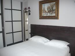 BRIDGESTREET CHAMPS ELYSEES