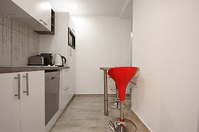 BRIDGESTREET CHAMPS ELYSEES