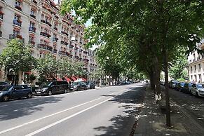 BRIDGESTREET CHAMPS ELYSEES