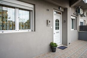 Ariadni Apartment Garden View