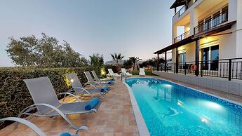 Villa Angelika Two-storey House With Pool for 7