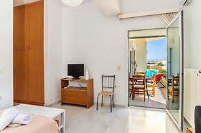 Marele Apartment by Cretan Houses