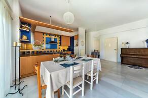 Marele Apartment by Cretan Houses