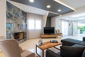 Marie Nicol Apartments Private Pool 3 Bedrooms