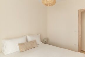 Saint Matthew Central Apartment by Senaon