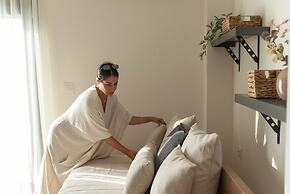 Saint Matthew Central Apartment by Senaon