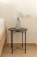 Saint Matthew Central Apartment by Senaon