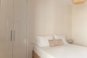 Saint Matthew Central Apartment by Senaon