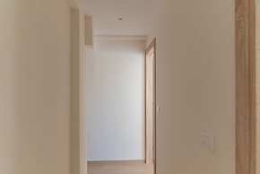 Saint Matthew Central Apartment by Senaon