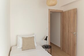 Saint Matthew Central Apartment by Senaon