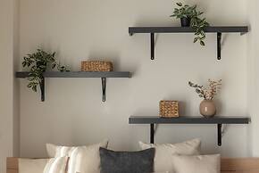 Saint Matthew Central Apartment by Senaon