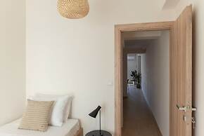 Saint Matthew Central Apartment by Senaon